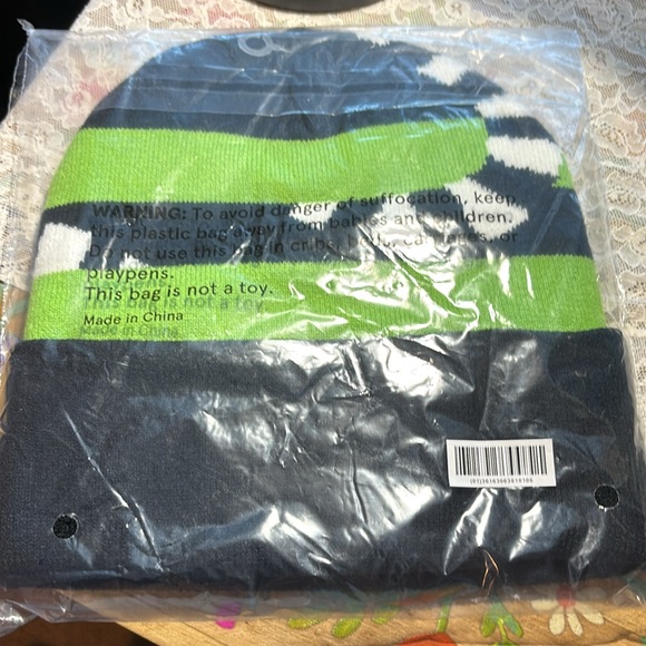 New Beetlejuice beanie - Picture 2 of 2